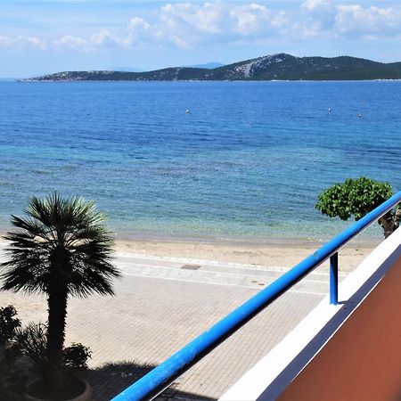 Nea Styra Seafront Apartment With Stunning View Exterior photo